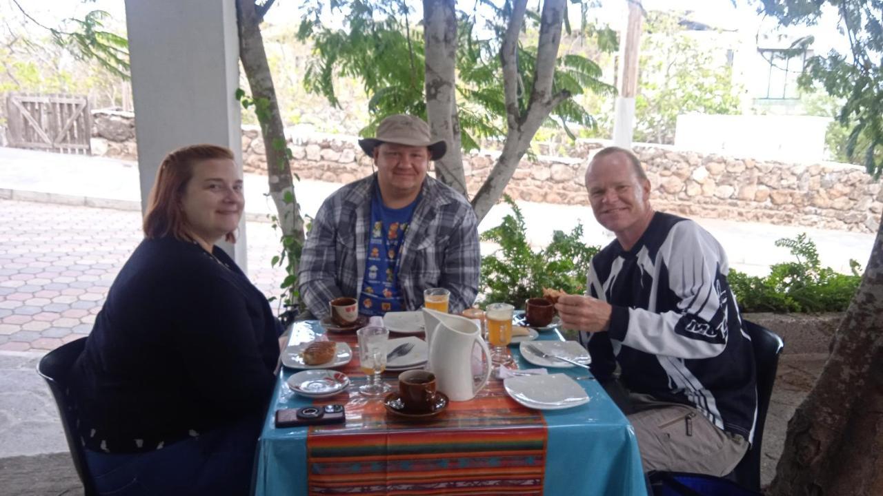 Hostal Cabañas Don Jorge Puerto Baquerizo Moreno Exterior foto