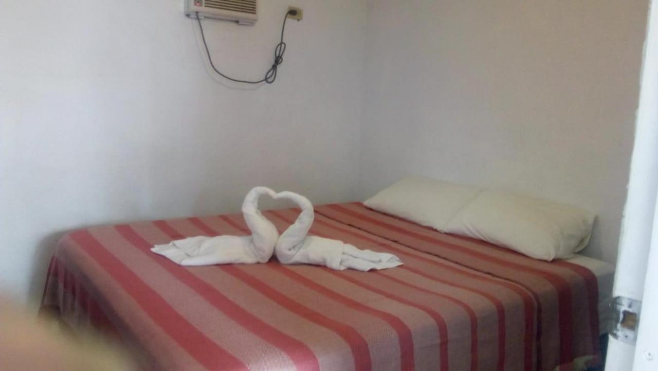 Hostal Cabañas Don Jorge Puerto Baquerizo Moreno Habitación foto